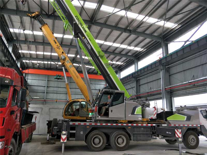 东兴区高空车出租需要注意哪些安全事项？